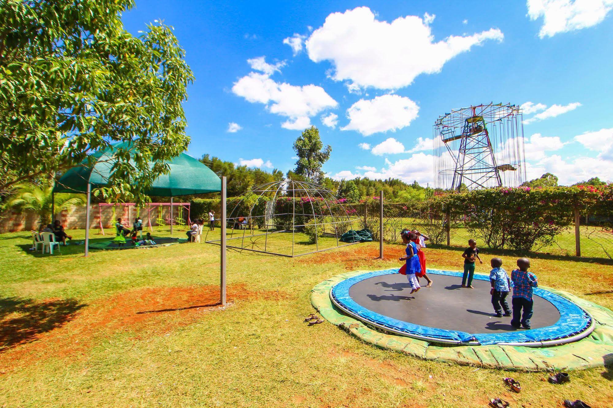 Poa Place Resort & Hotel - Where Nature Meets Comfort Eldoret Exteriör bild